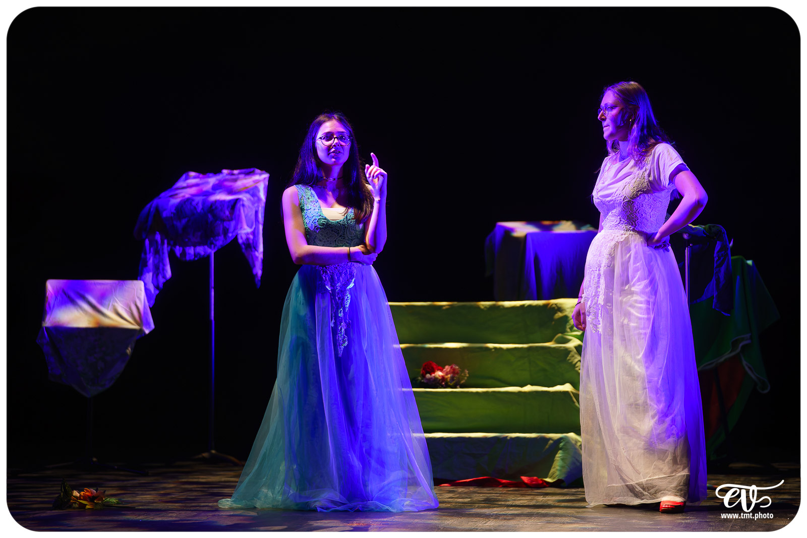 BLANCHE-NEIGE FOUTUE FORET